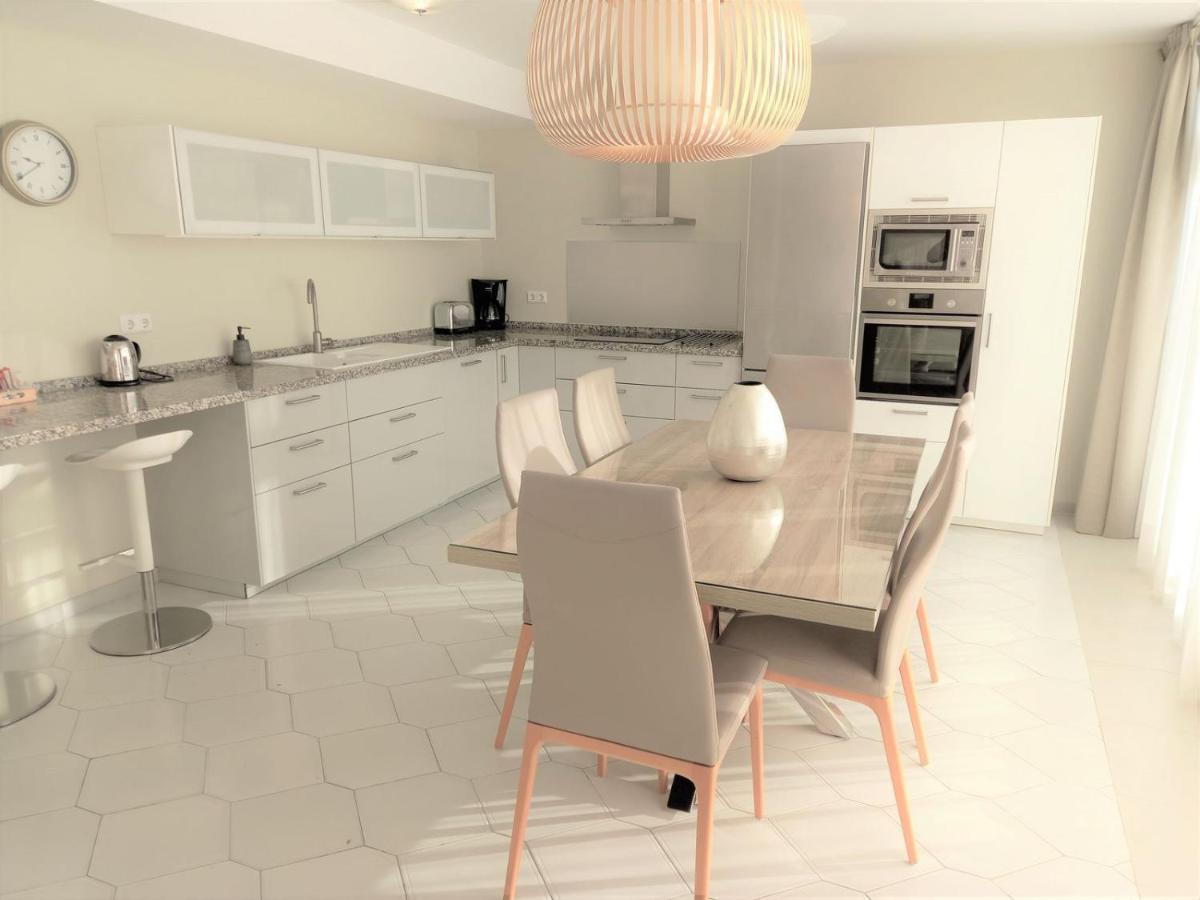 Miraflores Beachfront Penthouse Sitio de Calahonda Εξωτερικό φωτογραφία