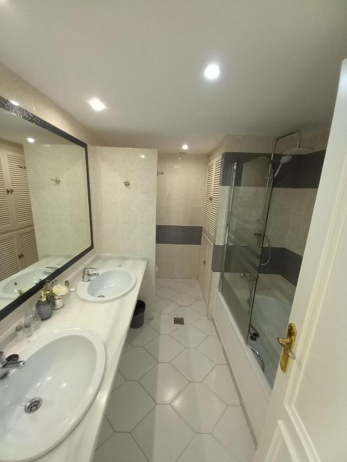 Miraflores Beachfront Penthouse Sitio de Calahonda Εξωτερικό φωτογραφία